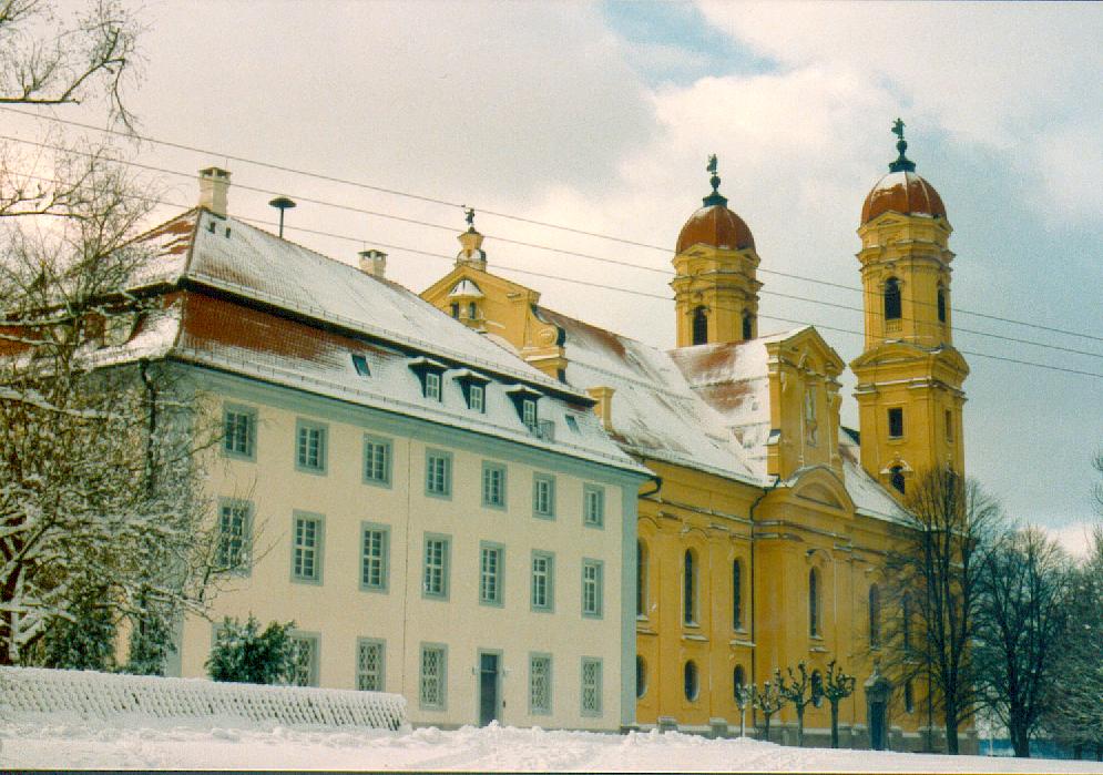 Exerzitienhaus und Wallfahrtskirche auf dem Schnenberg (22.02.1993 / WF)